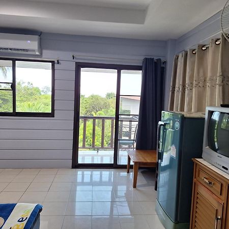 Phonsomboon Guesthouse タオ島 エクステリア 写真