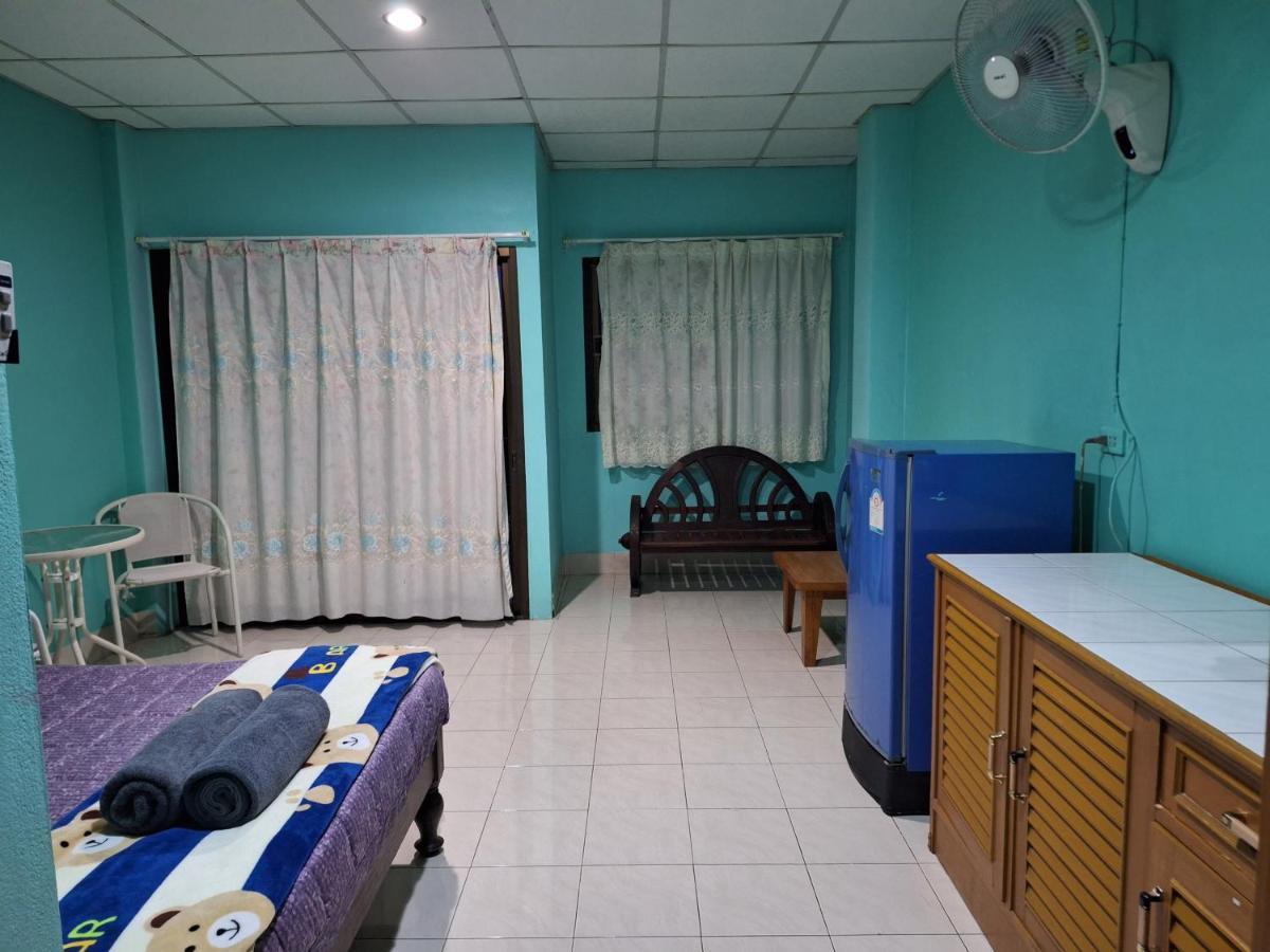 Phonsomboon Guesthouse タオ島 エクステリア 写真